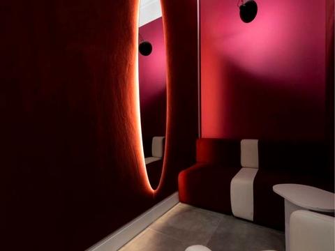 комерційна за адресою Богдана Хмельницького вул., 32