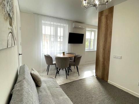 квартира за адресою Михайла Грушевського вул., 33