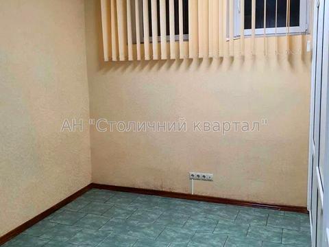 комерційна за адресою Леся Курбаса просп., 1-Б