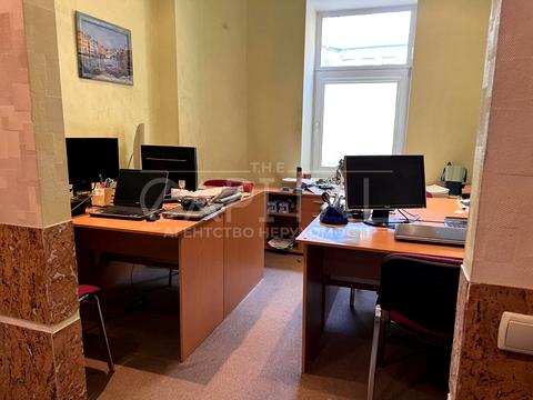 коммерческая по адресу Малая Житомирская ул., 18