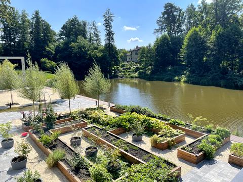 дом по адресу Салютна