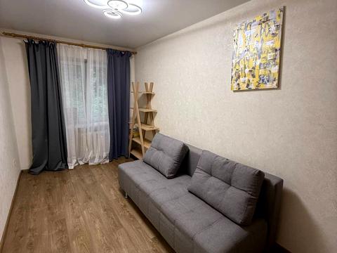 квартира за адресою Леоніда Первомайського вул., 11