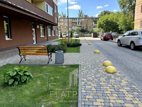 квартира за адресою Рея Бредбері вул., 2