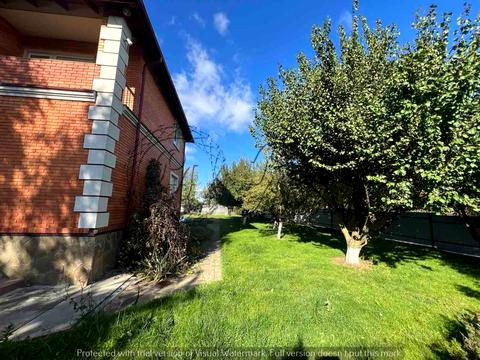 будинок за адресою Янтарна вул.