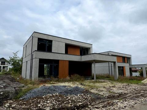 будинок за адресою Підлісна