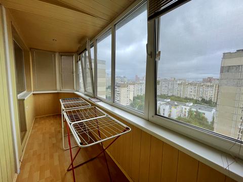 квартира за адресою Анни Ахматової вул., 13-Д
