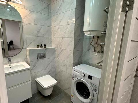 квартира за адресою Любомира Гузара просп. (Космонавта Комарова), 9-б