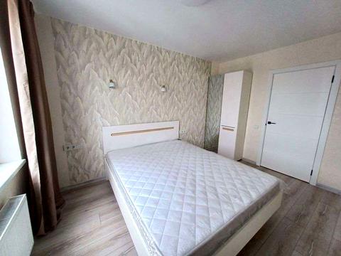 квартира за адресою Академіка Глушкова просп., 123
