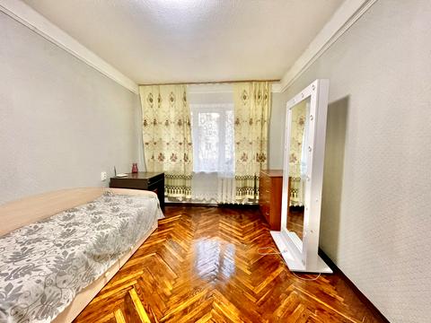квартира за адресою Зодчих вул., 26-Б