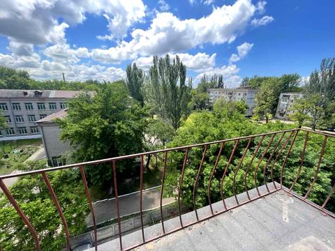 квартира за адресою Космонавтів вул., 66/1