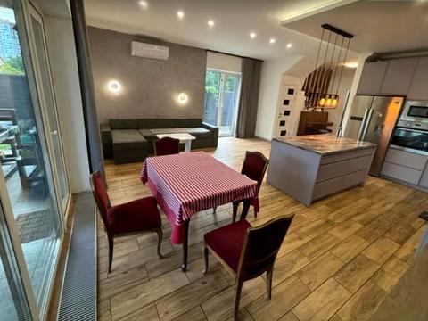 будинок за адресою 53-тя Садова вул., 61