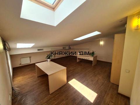 комерційна за адресою Борисоглібська вул., 15
