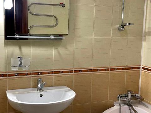 квартира за адресою Міцкевича вул., 5