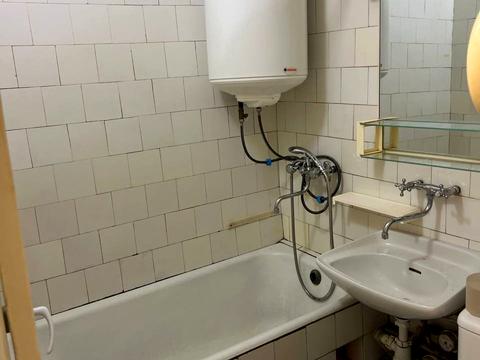 квартира по адресу Салютная ул., 21