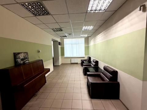 комерційна за адресою Дмитрівська вул., 75