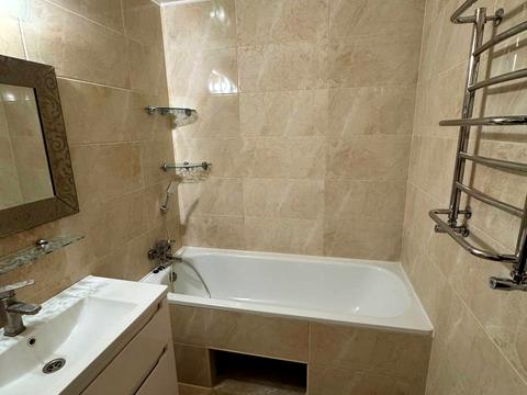 квартира за адресою Чорновола вул., 182б