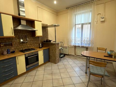 квартира за адресою Івана Франка вул., 63