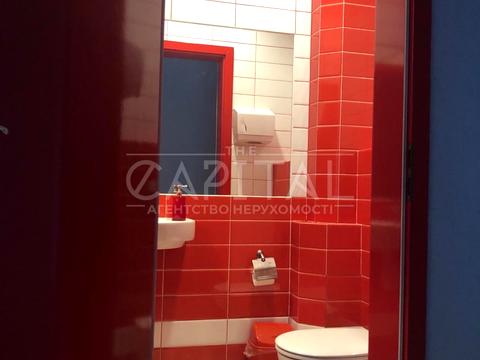 комерційна за адресою Володимира Івасюка просп. (Героїв Сталінграду), 4