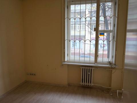 комерційна за адресою Кловський узвіз (Кловський), 13