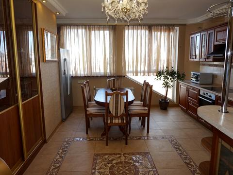 квартира за адресою Вадима Гетьмана вул., 1-Б