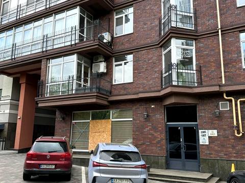 комерційна за адресою Січових Стрільців вул. (Артема), 84-А