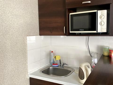 комерційна за адресою Тютюнників вул. (), 3