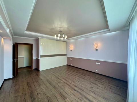 квартира за адресою Раїси Окіпної вул., 10