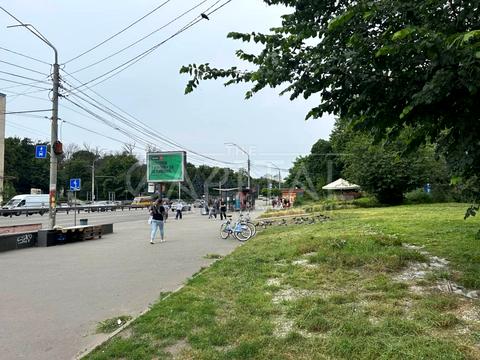 комерційна за адресою Берестейський просп. (Перемоги), 28/1