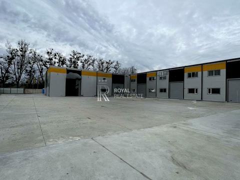 комерційна за адресою Кленова, 1