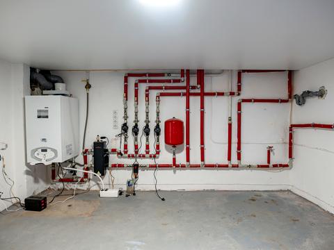 комерційна за адресою Євгена Чикаленка вул., 26