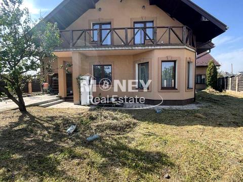 будинок за адресою с. Нові Петрівці, Нові Петрівці