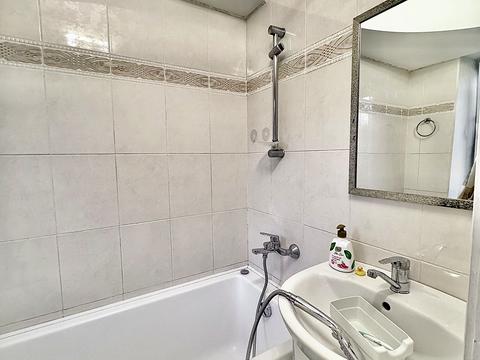 квартира за адресою Святослава Хороброго вул., 8