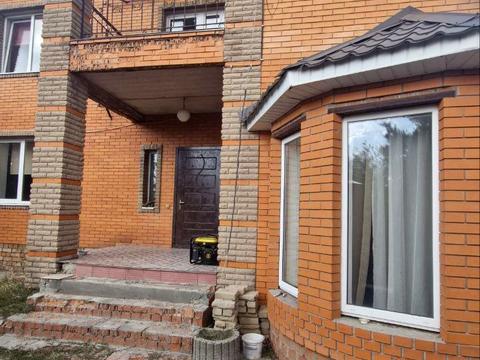 будинок за адресою провулок  рожевий