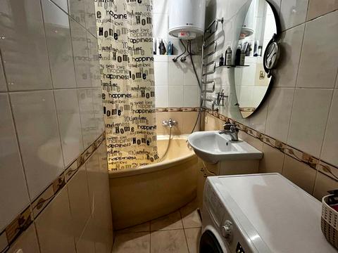 квартира за адресою Салютна вул., 22