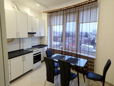 квартира за адресою Квітки-Основ'яненка вул., 8б