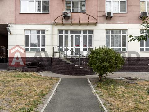 коммерческая по адресу Николая Амосова ул., 4