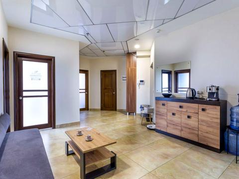 комерційна за адресою Дніпровська набережна вул., 26-Ж