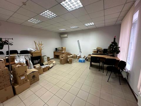 комерційна за адресою Універсальний пров., 6