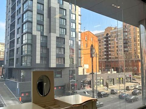 комерційна за адресою Жилянська вул., 59