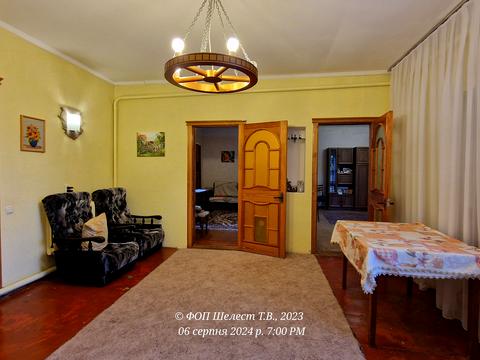 будинок за адресою Червона