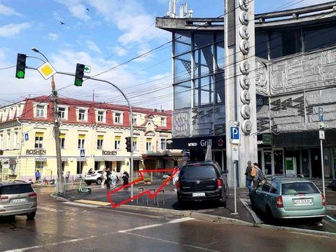 комерційна за адресою Верхній Вал вул., 4-12