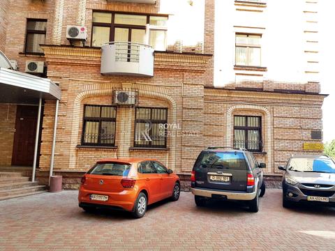 коммерческая по адресу Паторжинского ул., 14