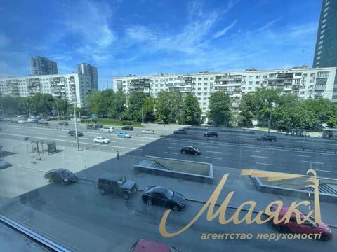 комерційна за адресою Берестейський просп. (Перемоги), 13
