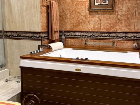 квартира за адресою Старонаводницька вул., 13