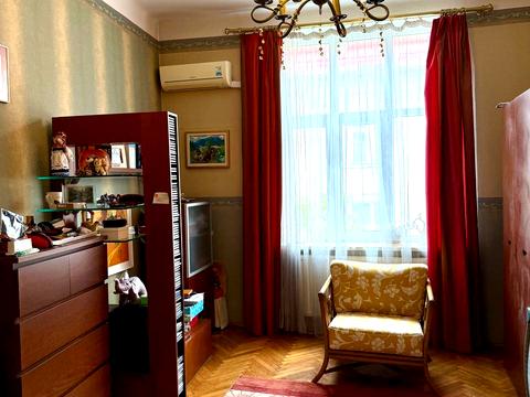 квартира за адресою Ярослава Стецька вул., 8
