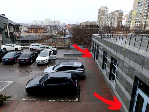комерційна за адресою Миколи Ушакова вул., 1-Д