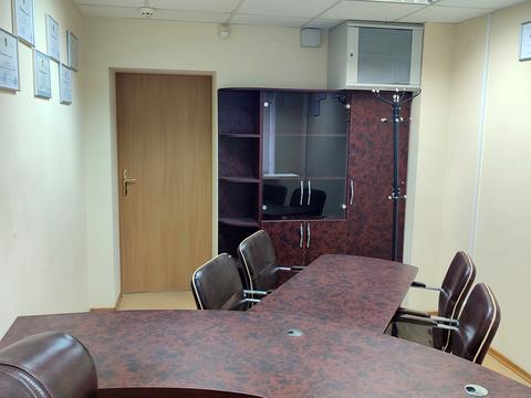 комерційна за адресою Лесі Українки бульв., 20/22