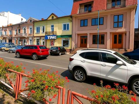 коммерческая по адресу Черновола ул., 9а