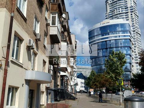 комерційна за адресою Мечникова вул. (Кловський), 11