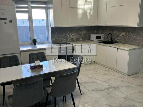 дом по адресу Київська вул.